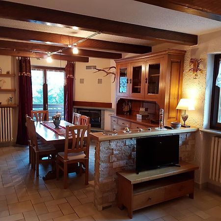Niblet Apartment Sauze D'Oulx Bagian luar foto